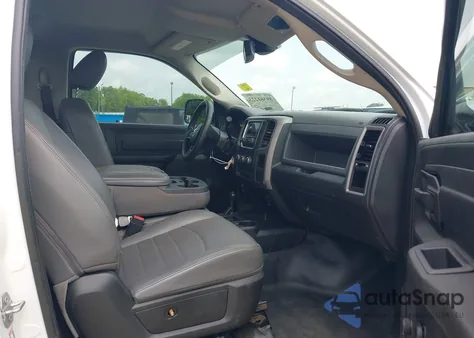 2018 Ram 2500 Tradesman Regular Cab 4X4 8' Box из США, поврежденный, VIN 3C6MR5AJ2JG166391